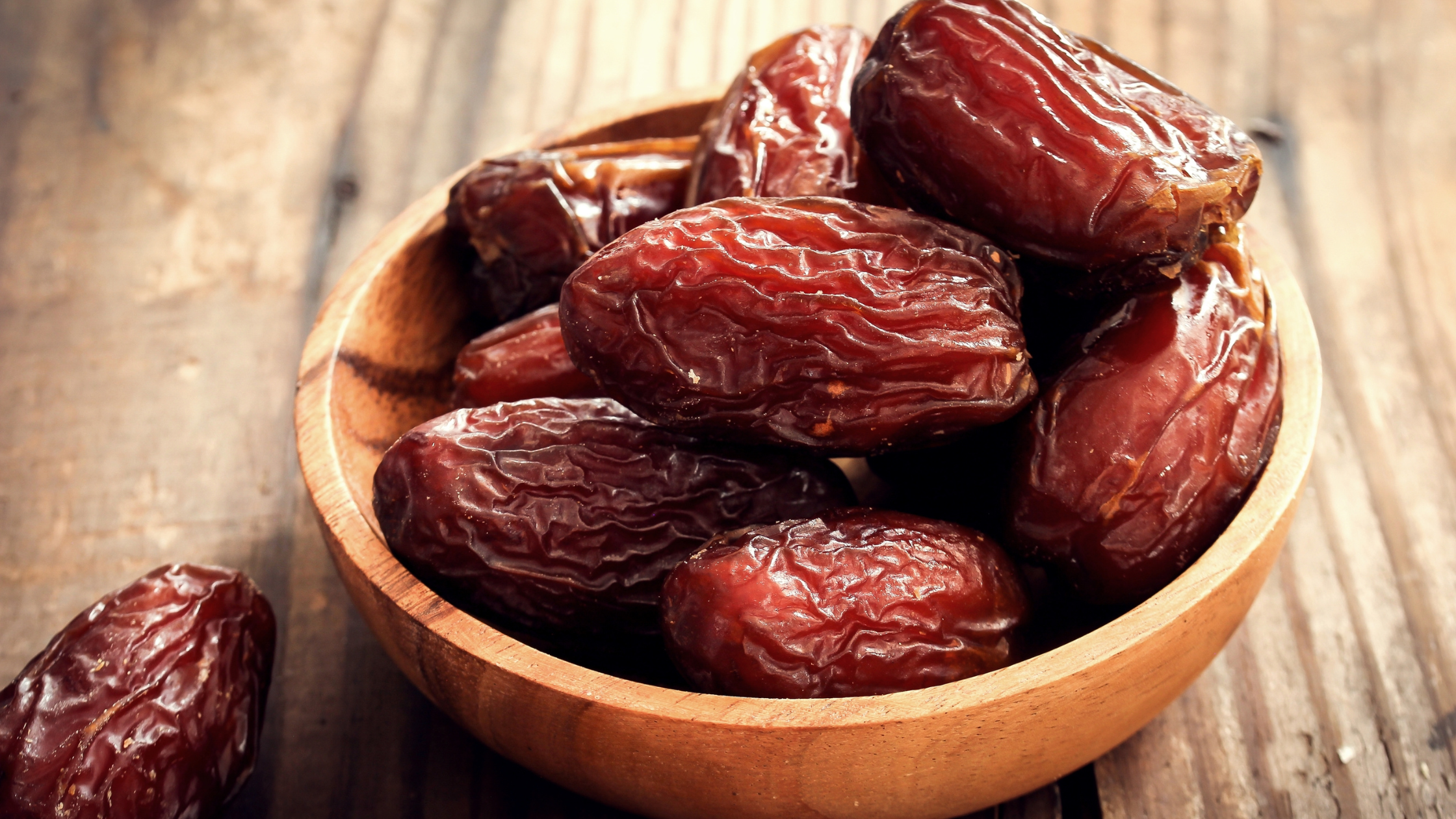 bowl of dates