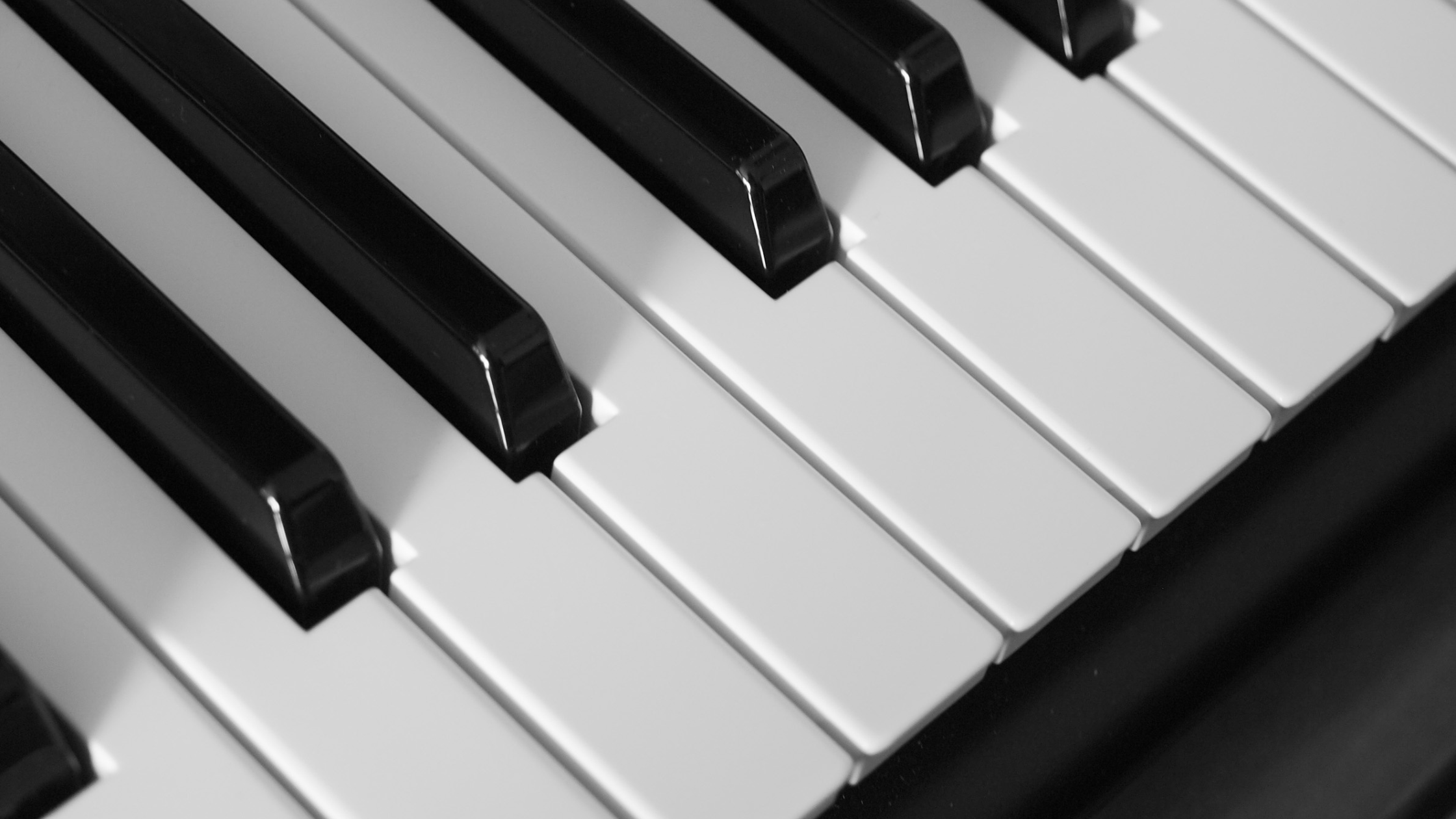 closeup of a piano keyboard